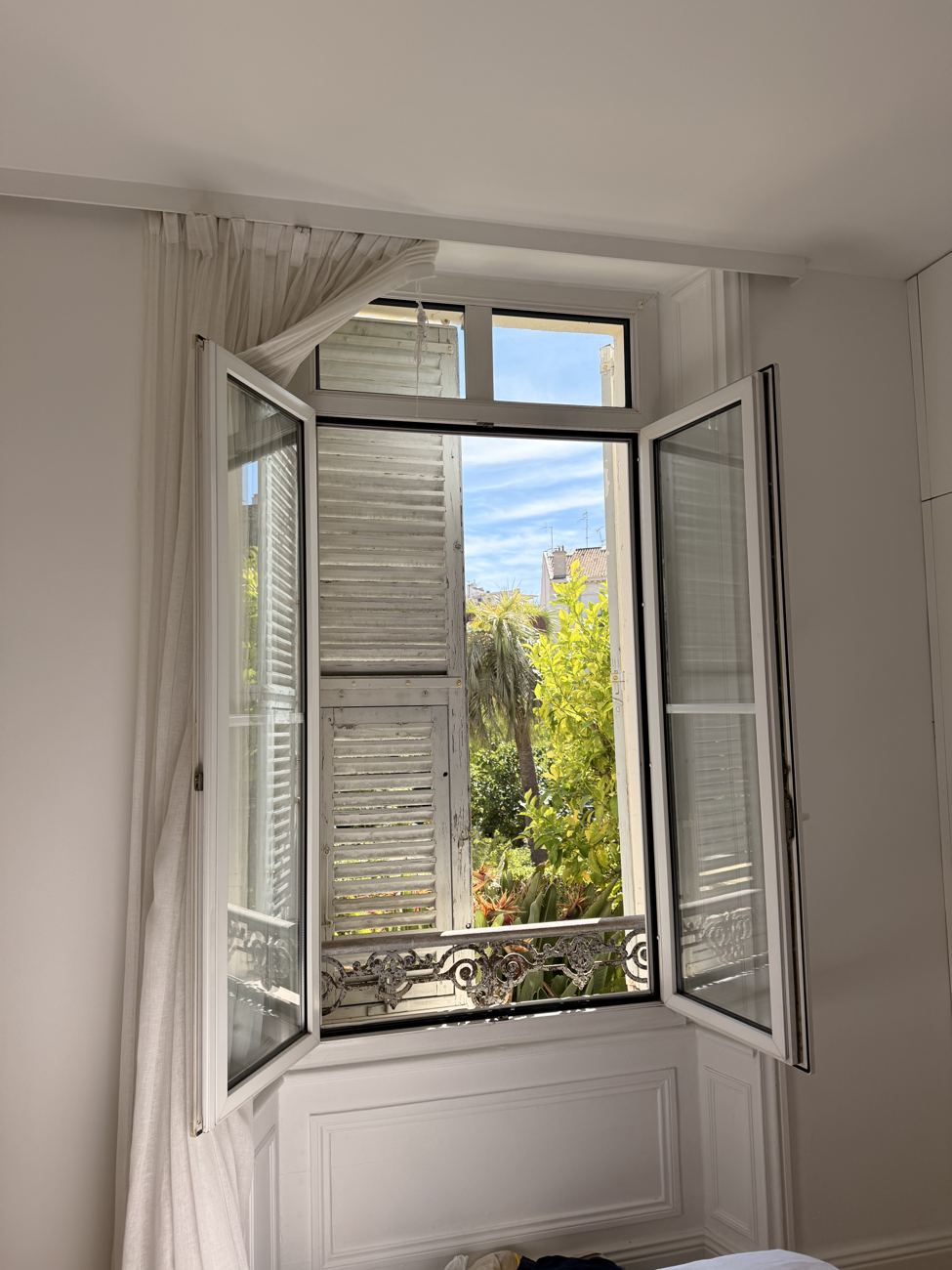 The window, open on Cannes