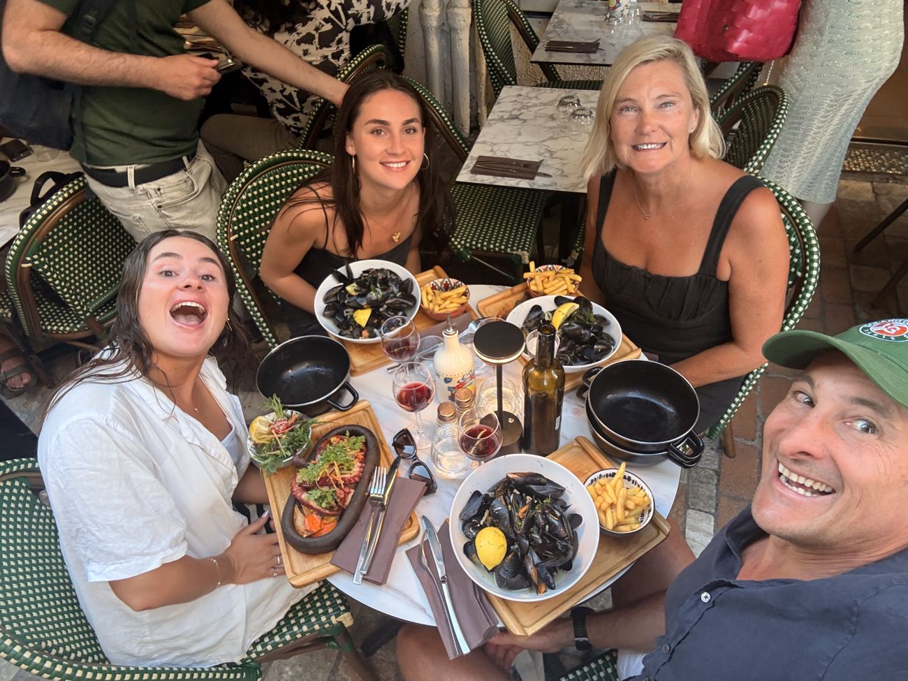 Mussels for the table