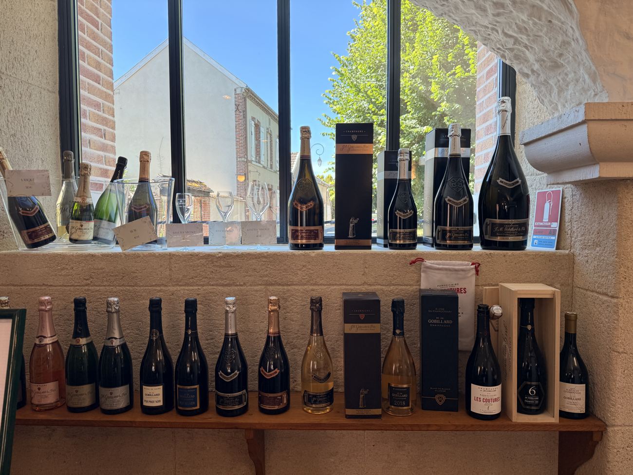 The line-up on the sill